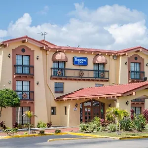 2* Inn Rodeway Near Ybor City - Casino