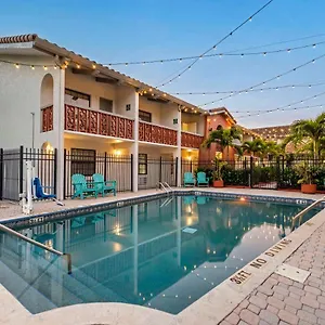 Hotel Clarion Pointe Tampa-brandon Near Fairgrounds And Casino